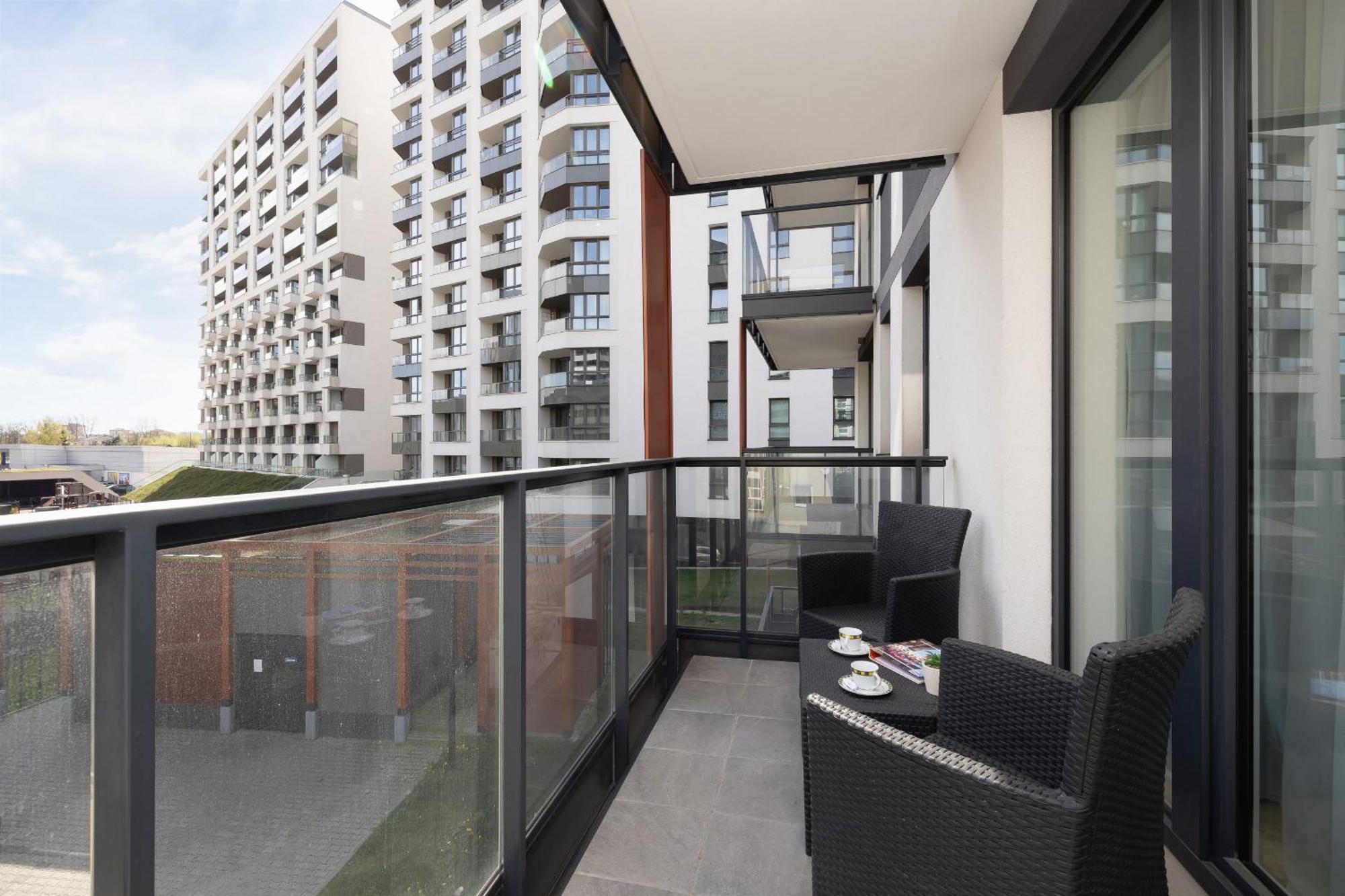 Elegant Apartment In Cracow With Balcony, Parking And Desk By Noclegi Renters Cracovia Esterno foto